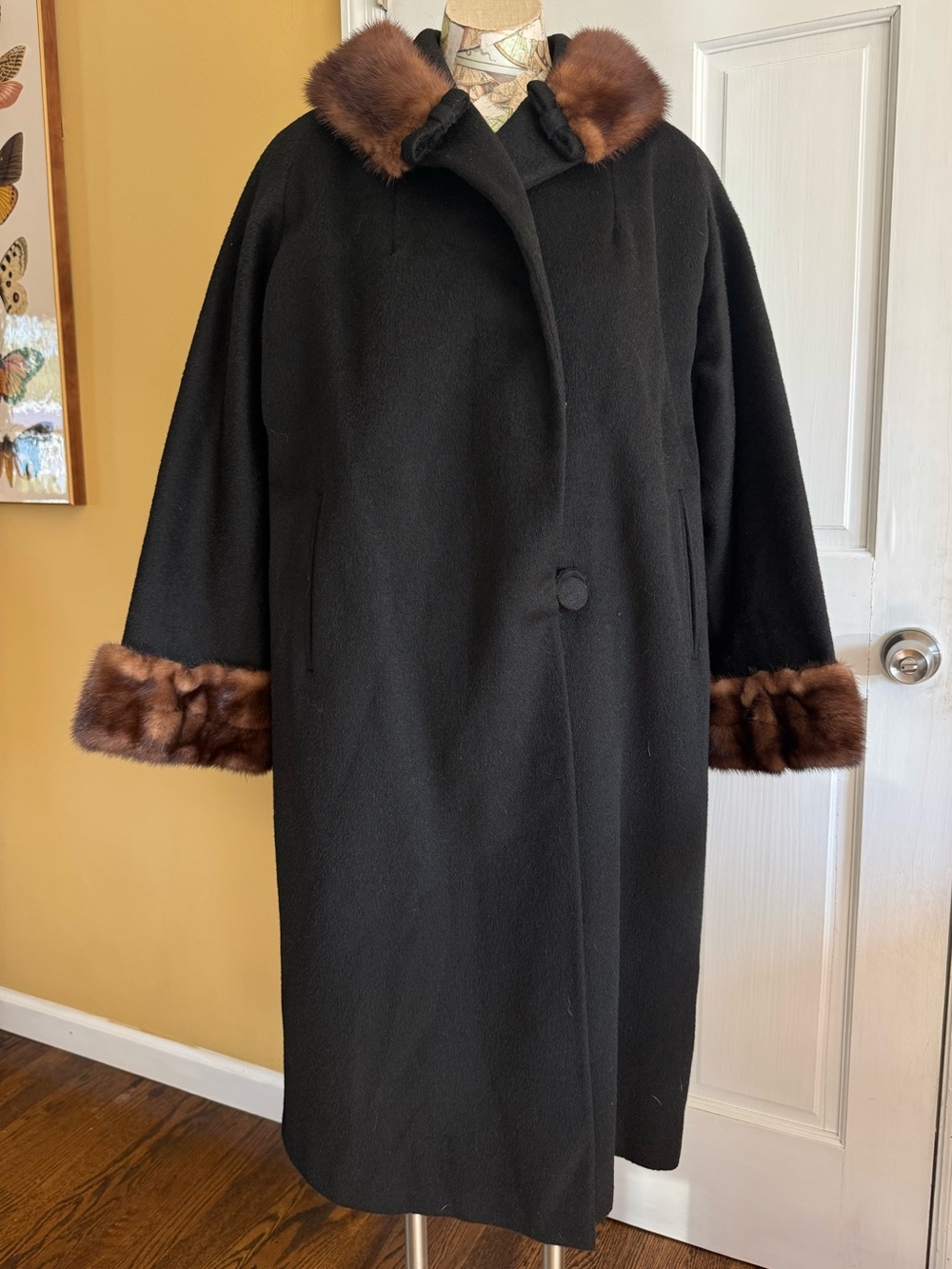 Vintage 1950s Alpaca Coat Fur National Coat and Suit Industry Recovery Board L